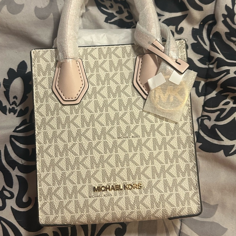 Michael kors xs Mercer bag cross body - Picture 5 of 9